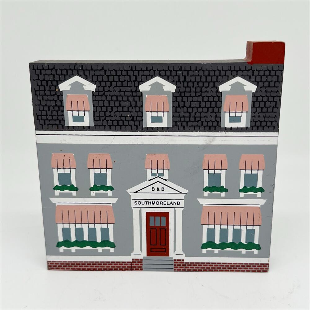 Vintage 1995 The Cat's Meow Southmoreland Bed & Breakfast Series Shelf Sitter